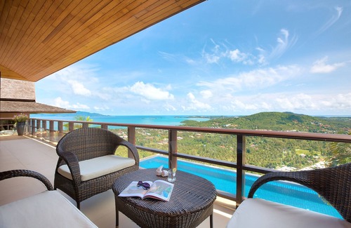 Bang Po Villa | Grand Vista