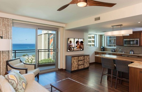 Waikiki Apartment | Grand Waikikian/Grand Islander–3 Bedroom Penthouse