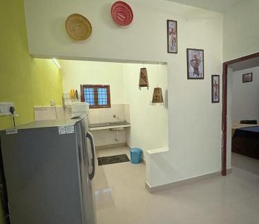 Krishna Karanai Hotel | Grand way resort