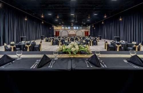 Williston Hotel | Grand Williston Hotel and Conference Center