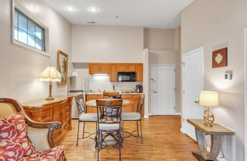 Nashville Apartment | Grand Wood Suites - 3rd Floor Back Side Corner Penthouse Suite 305