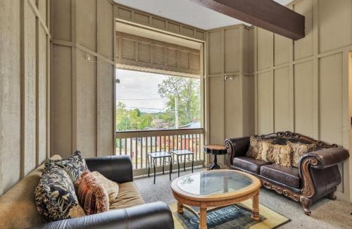 Nashville Apartment | Grand Wood Suites - 3rd Floor Back Side Corner Penthouse Suite 305