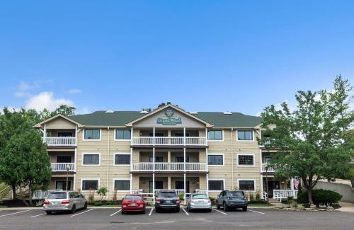 Nashville Apartment | Grand Wood Suites - 3rd Floor Back Side Penthouse Suite 307
