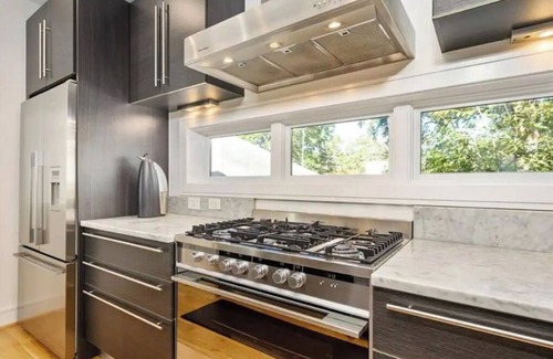 Edgewood House | Grand Zen Manor@Atlanta - Hot Tub Sleep 24 6BR 5BA KING Beds