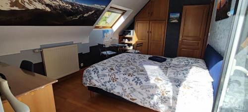 Lannion House | Grande chambre SDB privée avec balcon