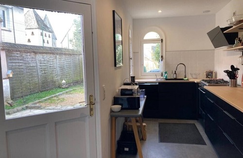 Lormaye House | Grande Maison Familiale de Ville à 1h de Paris Dans Village Médiéval