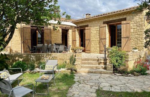 Caumont-sur-Durance Villa | Grande maison provençale cozy