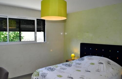 Tours House | Grande maison moderne avec piscine à Tours, proche du centre-ville et de la Loire à Vélo - FR-1-381-231