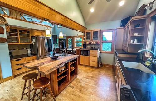 Warrensville Cabin | Grande Vue Available Labor Day Weekend!