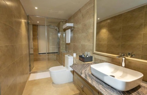 Seeduwa - Katunayake Hotel | Grandeeza Hotel by Galison