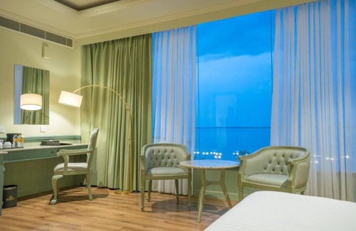 Seeduwa - Katunayake Hotel | Grandeeza Hotel by Galison