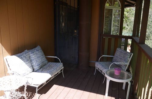 Julian Cottage | Grandma's Attic at Shadow Mountain Ranch!