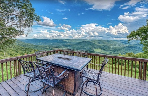 Jasper Cabin | GRANDVIEW CABIN with MILLION DOLLAR VIEWS of The Arkansas Grand Canyon