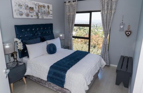 Trawal House | Grandview Guesthouse