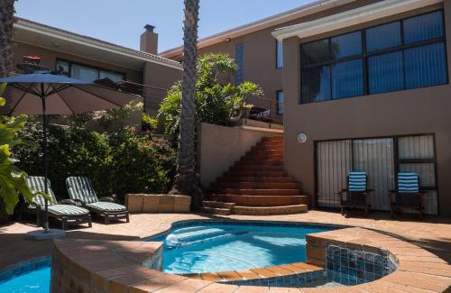Trawal House | Grandview Guesthouse