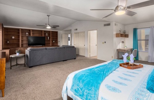 Paradise Valley Village House | Grandview Scottsdale 4 Bedroom Home by Redawning