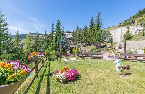 Champlas du Col Apartment | Grange Hike & Ski - 25C Sestriere