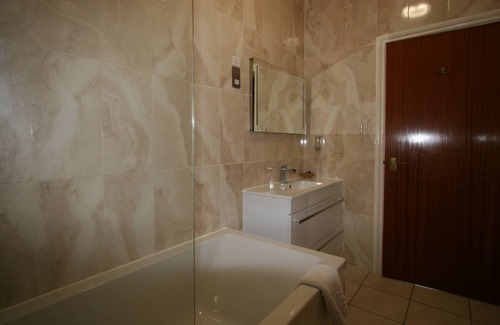 Maidstone Hotel | Grange Moor Hotel