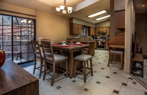 Prescott House | Granite Creek Retreat- Beautiful 5 Bedroom Home 5 minutes from Whiskey Row