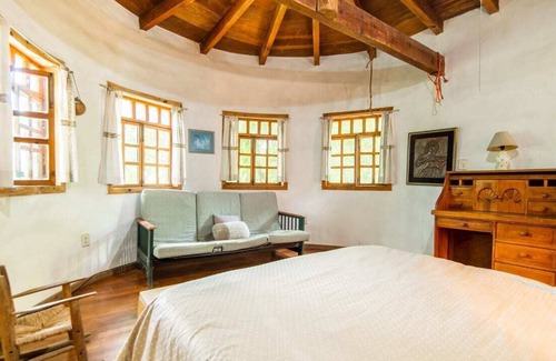 Miacatlan House | Granja El Sol l Natural Getaway Pet-Friendly