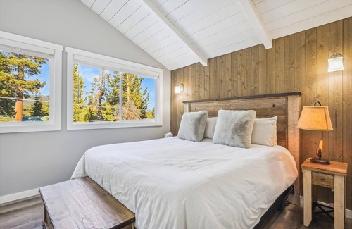 Comstock Acres House | Granlibakken by Tahoe Getaways 3BR- West Shore - Private Hot Tub-Dog OK