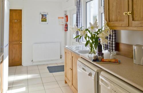 Buckland Brewer House | Granny Bond's Farmhouse