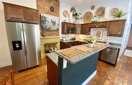 Shelby Park House | Granny Chic Germantown 2 Bedroom Shotgun