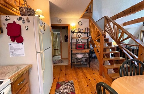 Andrews Cabin | Granny Squirrel Getaway