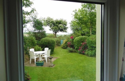 Haverfordwest Cottage | GRANSTON COTTAGE, pet friendly, with open fire in Castle Morris