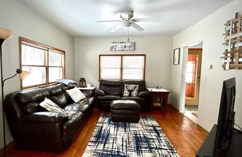 Ramsay House | Grant Street Retreat - Close to trails and skiing!