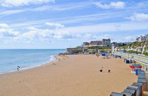 Broadstairs House | Granville Apartment