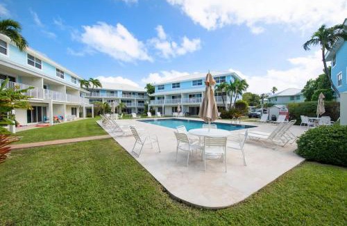 Seven Mile Beach House | Grape Tree Condo #10
