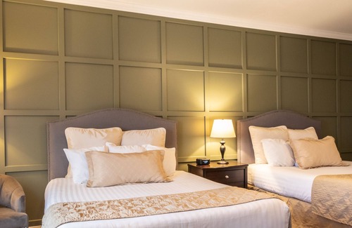 Grass Valley Hotel | Grass Valley Courtyard Suites