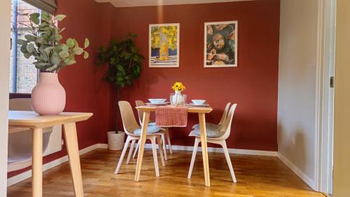 Horley House | Grassmere - 3 bed house with private garden