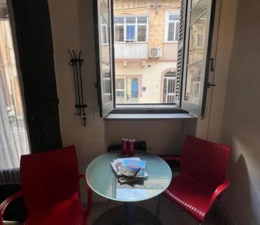 Gzira Apartment | Graswald, 1 bedroom accommodation