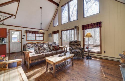Lake Harmony Estates House | Grateful Escape AvantStay Hot Tub Sauna Deck Firepit Beach Access
