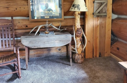 Lolo Cabin | Graves Creek Cabin get away .
