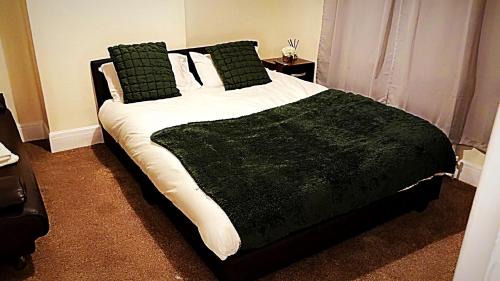 Gravesend House | Gravesend Guest Retreat