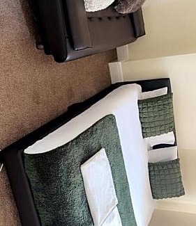 Gravesend House | Gravesend Guest Retreat