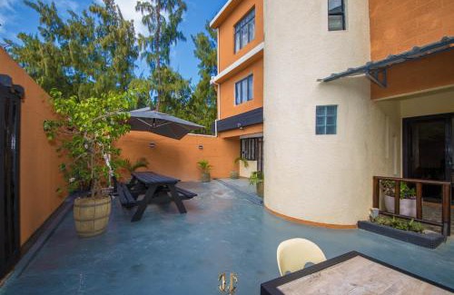 Coromandel House | Gravier Holidays A day in paradise
