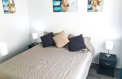 Potrero Ski Chalet | [Gray Beach house I] Chalet a stone's throw from the sea.