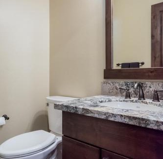 Stonegate House | Gray Bear 454