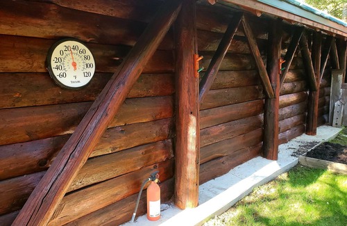 Grayling Cabin | Grayling, MI - Fisherman's Log Cottage on the "Holy Waters" of the AuSable River