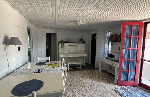 Pentwater Cottage | Graynook Cottage