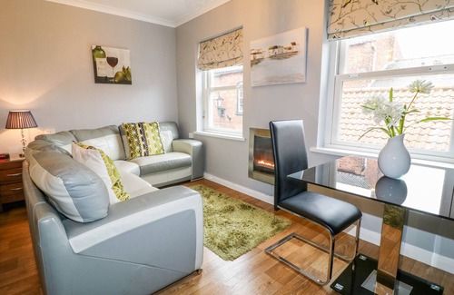 Lincoln Cottage | Grayz Studio