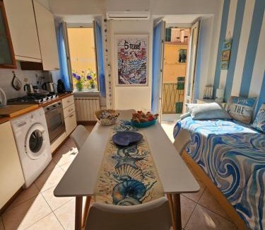 Riomaggiore Apartment | GRAZIOSA -CENTRO RIOMAGGIORE- 5 Terre-