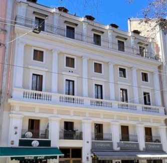 Guastalla Apartment | Grazioso Room
