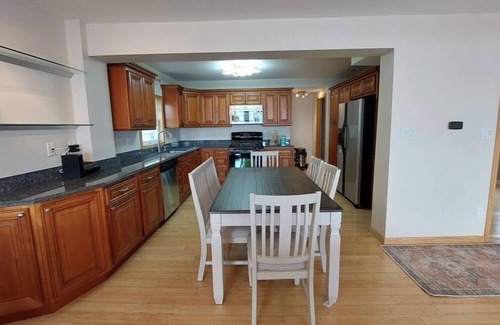 Estral Beach Cottage | Great Lake Cottage Estral Beach Village