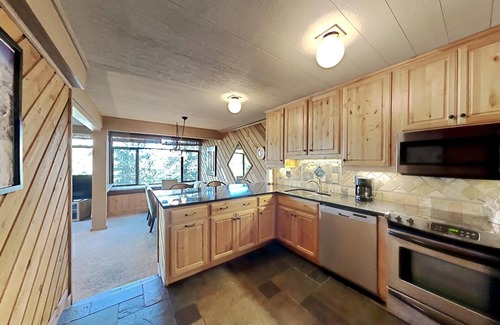 Mammoth Lakes Condo | Great 2 Bedroom Condo Right Across Canyon Lodge! Walk To Lifts! Free Gondola to Village! (Unit 553 at 1849) by RedAwning
