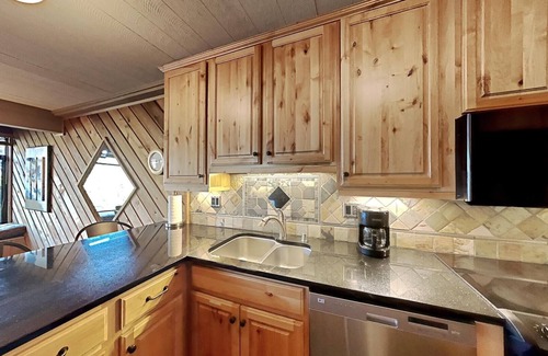Mammoth Lakes Condo | Great 2 Bedroom Condo Right Across Canyon Lodge! Walk To Lifts! Free Gondola to Village! (Unit 553 at 1849) by RedAwning